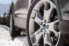 ford_kuga_007_01