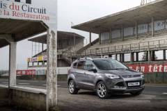 ford_kuga_010_01