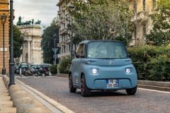 ami-oco-100-electric-ordinabile-in-italia-con-un-percorso-completamente-online-5