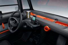 ami-oco-100-electric-ordinabile-in-italia-con-un-percorso-completamente-online-7