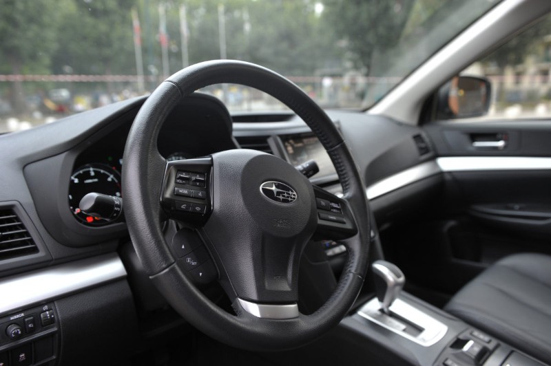 subaru-outback-m_007