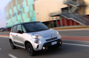 FAMIGLIA ALLARGATA. 500L Beats Edition