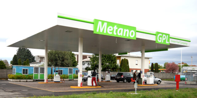 Distributore Metano1