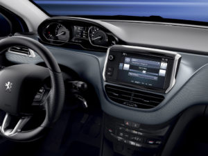 peugeot_208interno1