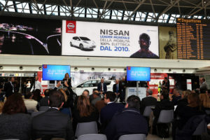 Nissan Leaf: la mobilità elettrica apre nuove rotte in aeroporto