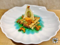 Zattera di ziti con dashi alla spirulina e vela di pecorino romano DOP