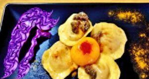 Quadrangolo di ravioli con filetto di canguro e cappuccio rosso