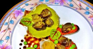 Capriccio di molluschi di terra e di mare con riduzione di porto