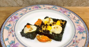 Cialde di amaranto all’olio di nocciola con capesante e semi di quinoa