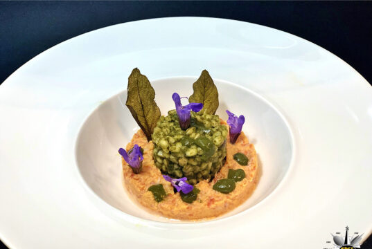 Orzotto alla clorofilla di salvia con mousse di ventricina piccante