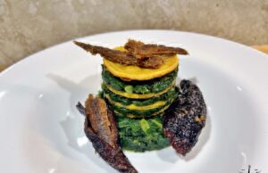 Pizz’e’foje 2.0 con cavolo nero, cime di rapa, spinaci, sardelle e peperone crusco