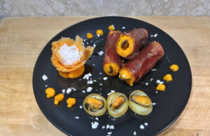 CoCo Rolls&Co: involtini di COppa di maiale con sautè di COzze e noce di COcco