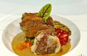 Filetto di gonna con potage de choufleur, baccelli di fagiolo e garam masala