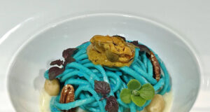 Blue Cheese Macaron con noci Pecan, Macadamia e mousse di mitili