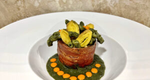 Busiate trapanesi con pesto di cavolo nero, crudo di Langhirano e bottarga di anatra