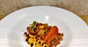 Fettuccine ricce con sarde in salsa di pomodoro, crema di habanero e cioccolato