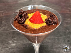 Chocomousse con brownies, succo d’arancia, marsala e nocciole di Cherasco