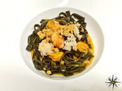 Tagliatelle al nero di seppia con essenze di mare in salsa di ostrica