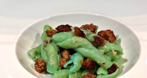 Treccioni rigati con crema di Bleu de Brebis e Lucanica di Picerno IGP