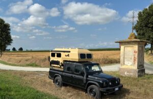 INEOS Quartermaster con cellula Hotomobil