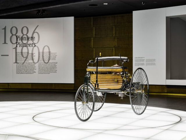 Mercedes-Benz startet eine einmalige transkontinentale Reise, um 140 Jahre Innovation gemeinsam mit Kundinnen, Kunden und Fans weltweit zu feiernMercedes-Benz sets off on an epic trans-continental journey to celebrate “140 Years of Innovation” with c