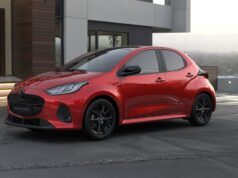 Mazda2 Hybrid 2026, la compatta full hybrid che affina comfort e sicurezza