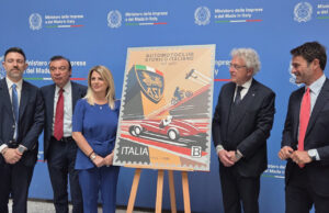 ASI CELEBRA 60 ANNI CON UN FRANCOBOLLO COMMEMORATIVO