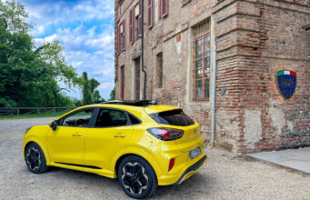FORD Puma Gen-E, più spazio e meno consumi per la nuova crossover elettrica