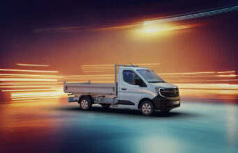 Renault Master allarga la gamma: più tecnologia, comfort e soluzioni per il lavoro