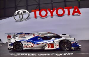Toyota vince a Barcellona, titolo Costruttori e sfida piloti a Monza Foto d'archivio: 2014 FIA WEC Championship winning Toyota TS040 Hybrid at Geneva International Motor Show 2