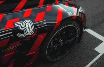 Pirelli P Zero R: un 21 pollici per la Safety Car